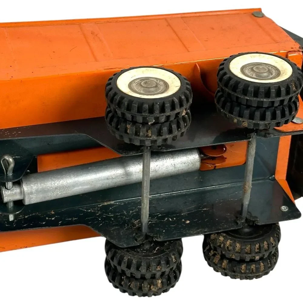 Vintage 1960’s Structo Hydraulic Trailer Dumper die cast Dump Truck Toy